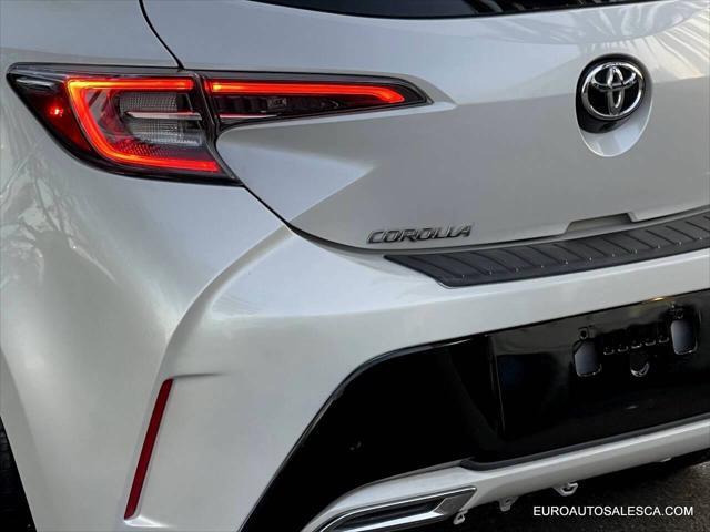 Photo of 2021 Super White Toyota Corolla