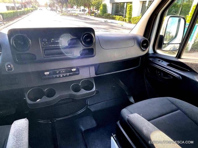 Photo of 2019 White Mercedes-Benz Sprinter 3500XD