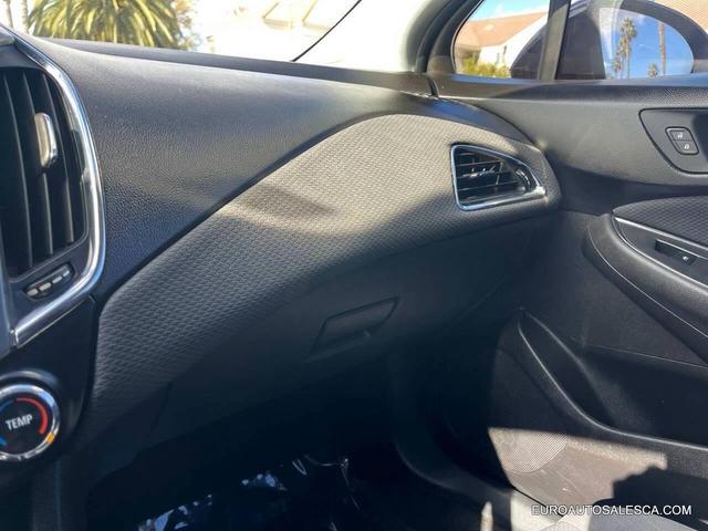 Photo of 2019 Black Chevrolet Cruze