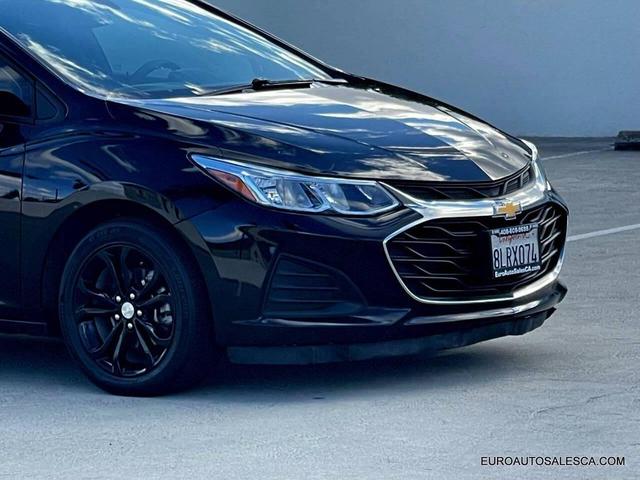 Photo of 2019 Black Chevrolet Cruze