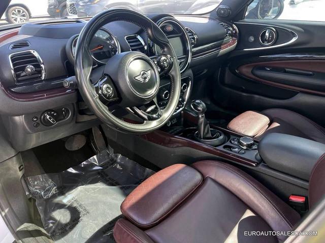 Photo of 2018 White MINI Clubman