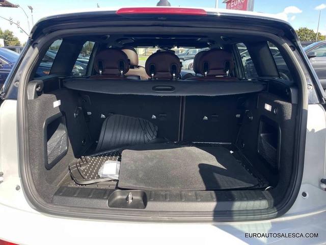 Photo of 2018 White MINI Clubman