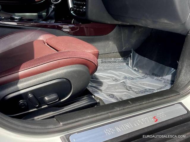 Photo of 2018 White MINI Clubman