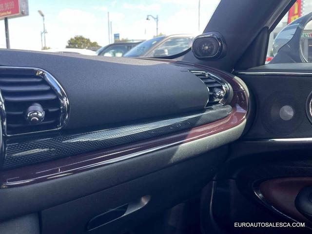 Photo of 2018 White MINI Clubman