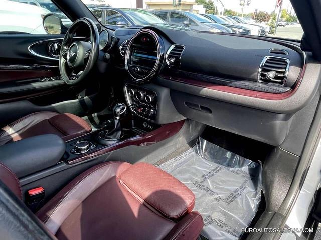 Photo of 2018 White MINI Clubman