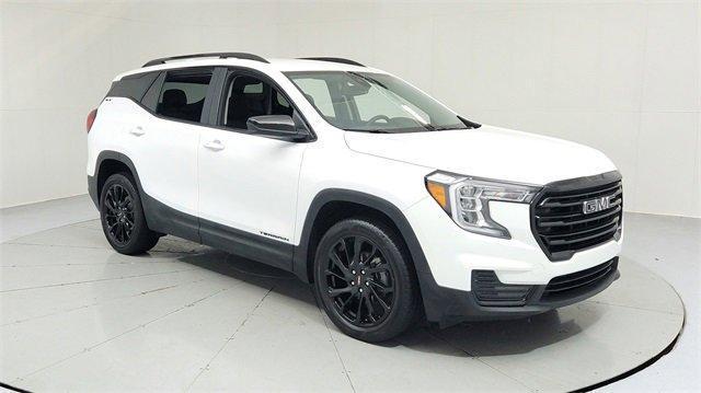 Photo of 2023 Summit White GMC Terrain