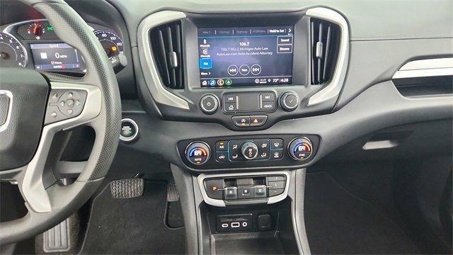 Photo of 2023 Summit White GMC Terrain