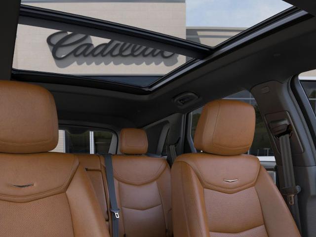Photo of 2025 Emerald Cadillac XT5