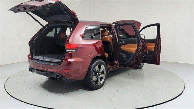 Photo of 2017 Velvet Red Pearlcoat Jeep Grand Cherokee