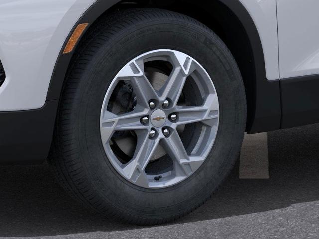 Photo of 2025 Summit White Chevrolet Blazer