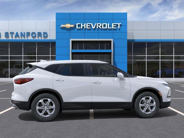 Photo of 2025 Summit White Chevrolet Blazer