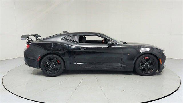 Photo of 2018 Black Chevrolet Camaro