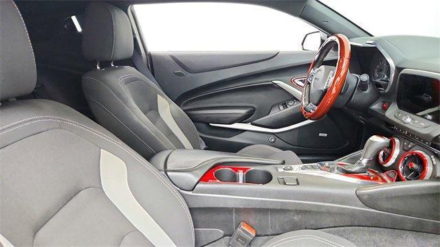 Photo of 2018 Black Chevrolet Camaro