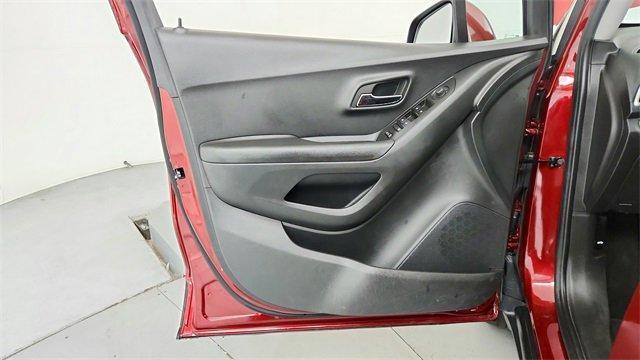 Photo of 2022 Crimson Metallic Chevrolet Trax