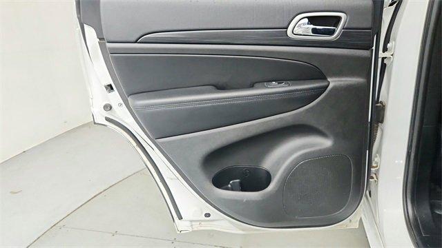 Photo of 2020 Bright White Clearcoat Jeep Grand Cherokee