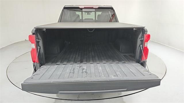 Photo of 2020 Black Chevrolet Silverado 1500