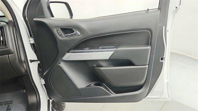 Photo of 2022 Summit White Chevrolet Colorado