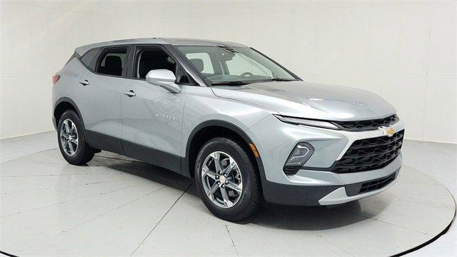 Photo of 2025 Sterling Gray Metallic Chevrolet Blazer