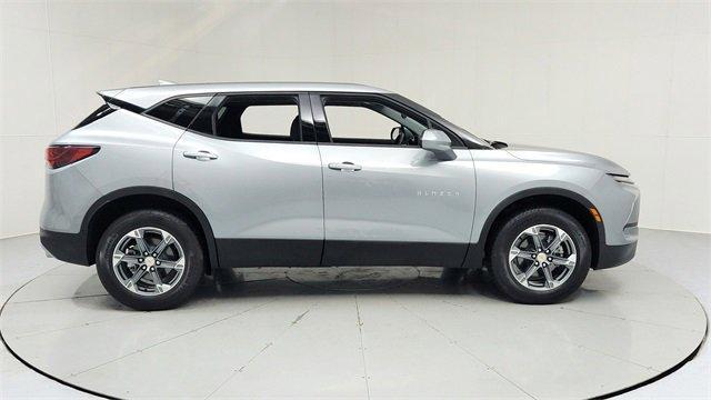 Photo of 2025 Sterling Gray Metallic Chevrolet Blazer