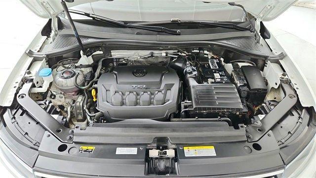 Photo of 2022 Pure White Volkswagen Tiguan