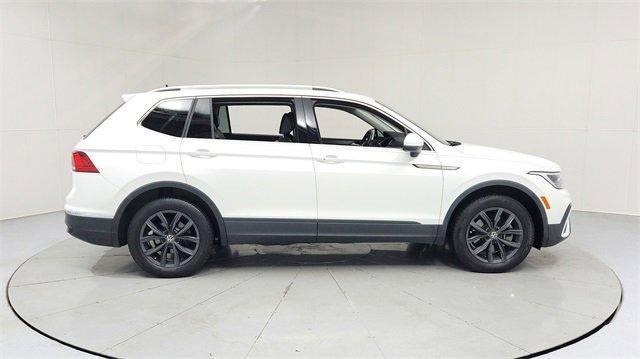 Photo of 2022 Pure White Volkswagen Tiguan