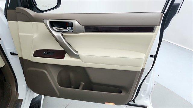Photo of 2015 Starfire Pearl Lexus GX 460