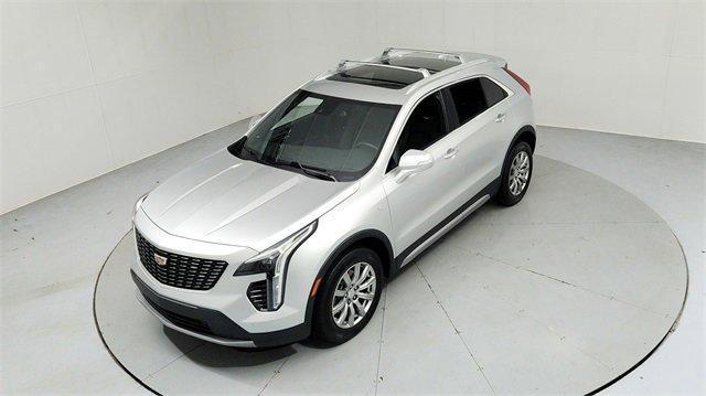 Photo of 2021 Radiant Silver Metallic Cadillac XT4