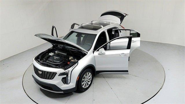 Photo of 2021 Radiant Silver Metallic Cadillac XT4