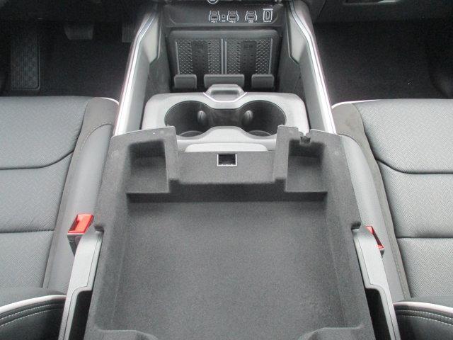 Photo of 2025 Ivory White RAM 1500