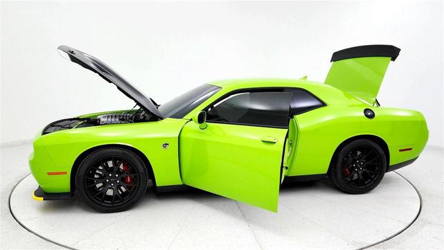Photo of 2015 Green Dodge Challenger