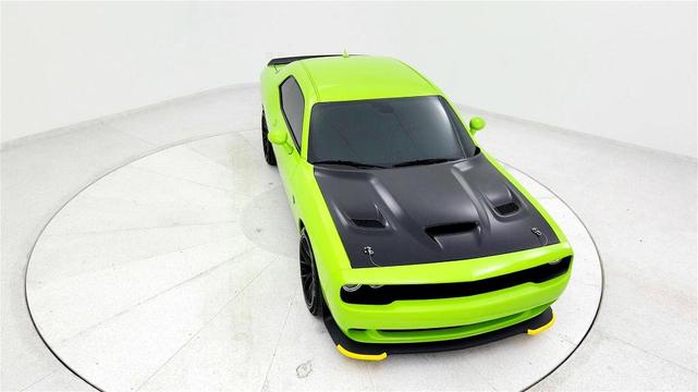 Photo of 2015 Green Dodge Challenger