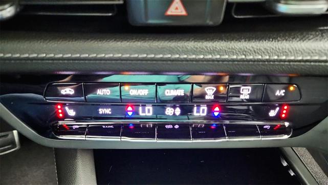 Photo of 2023 Gray Buick Envision