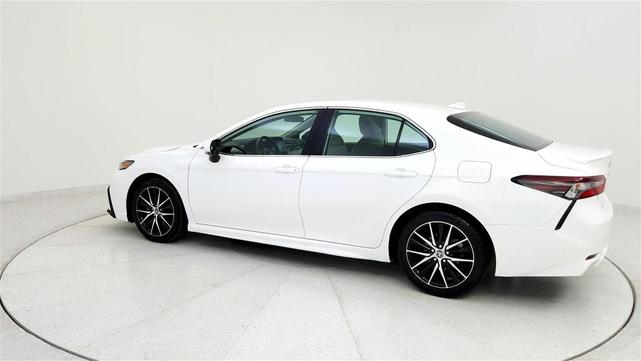 Photo of 2023 White Toyota Camry