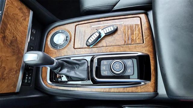 Photo of 2024 Black Nissan Armada