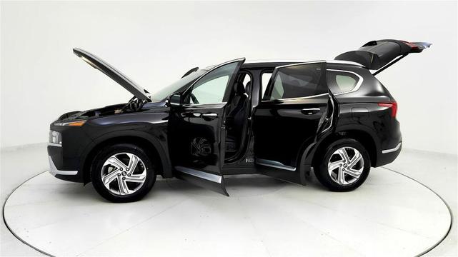 Photo of 2023 Black Hyundai SANTA FE