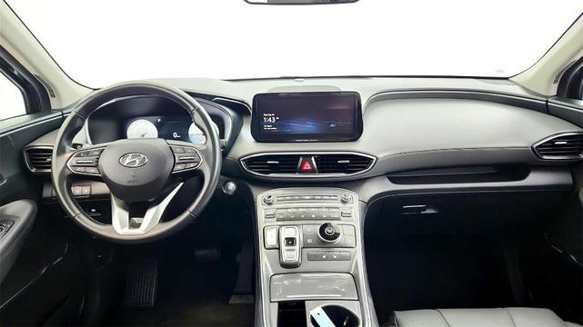 Photo of 2023 Black Hyundai SANTA FE