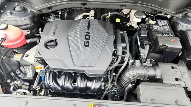 Photo of 2023 Black Hyundai SANTA FE