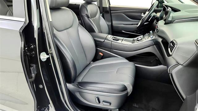 Photo of 2023 Black Hyundai SANTA FE