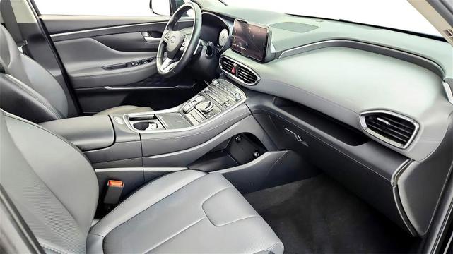 Photo of 2023 Black Hyundai SANTA FE