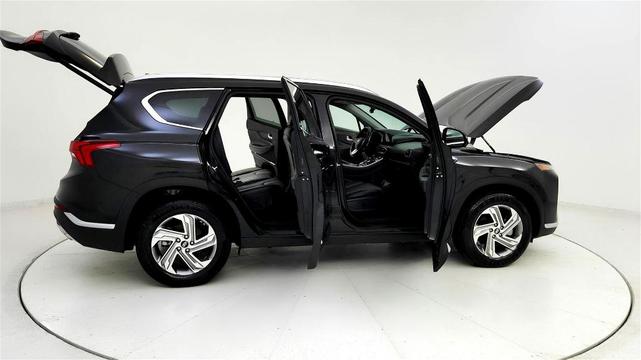 Photo of 2023 Black Hyundai SANTA FE
