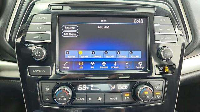 Photo of 2023 White Nissan Maxima