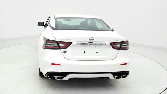 Photo of 2023 White Nissan Maxima