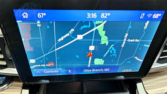 Photo of 2023 Silver Ford Explorer