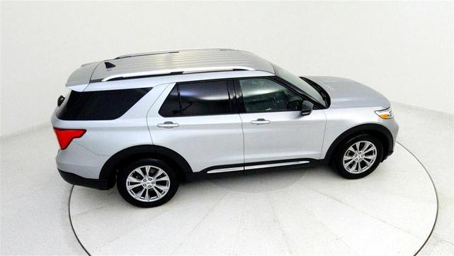 Photo of 2023 Silver Ford Explorer