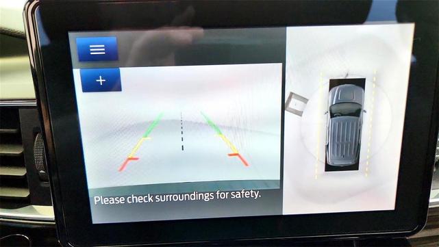 Photo of 2023 Silver Ford Explorer