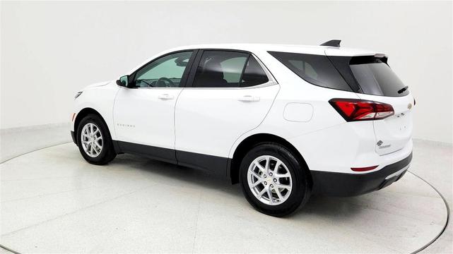 Photo of 2024 White Chevrolet Equinox