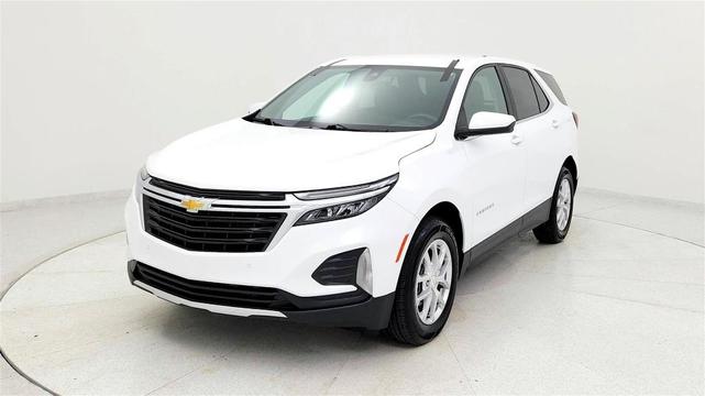 Photo of 2024 White Chevrolet Equinox