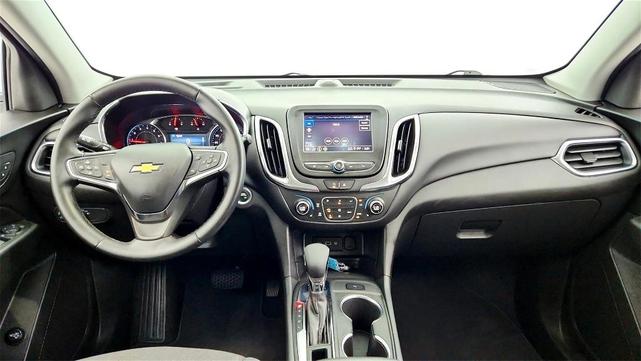 Photo of 2024 White Chevrolet Equinox