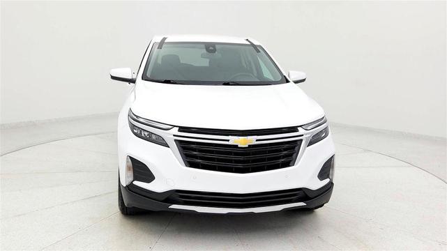 Photo of 2024 White Chevrolet Equinox