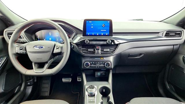 Photo of 2023 Silver Ford Escape